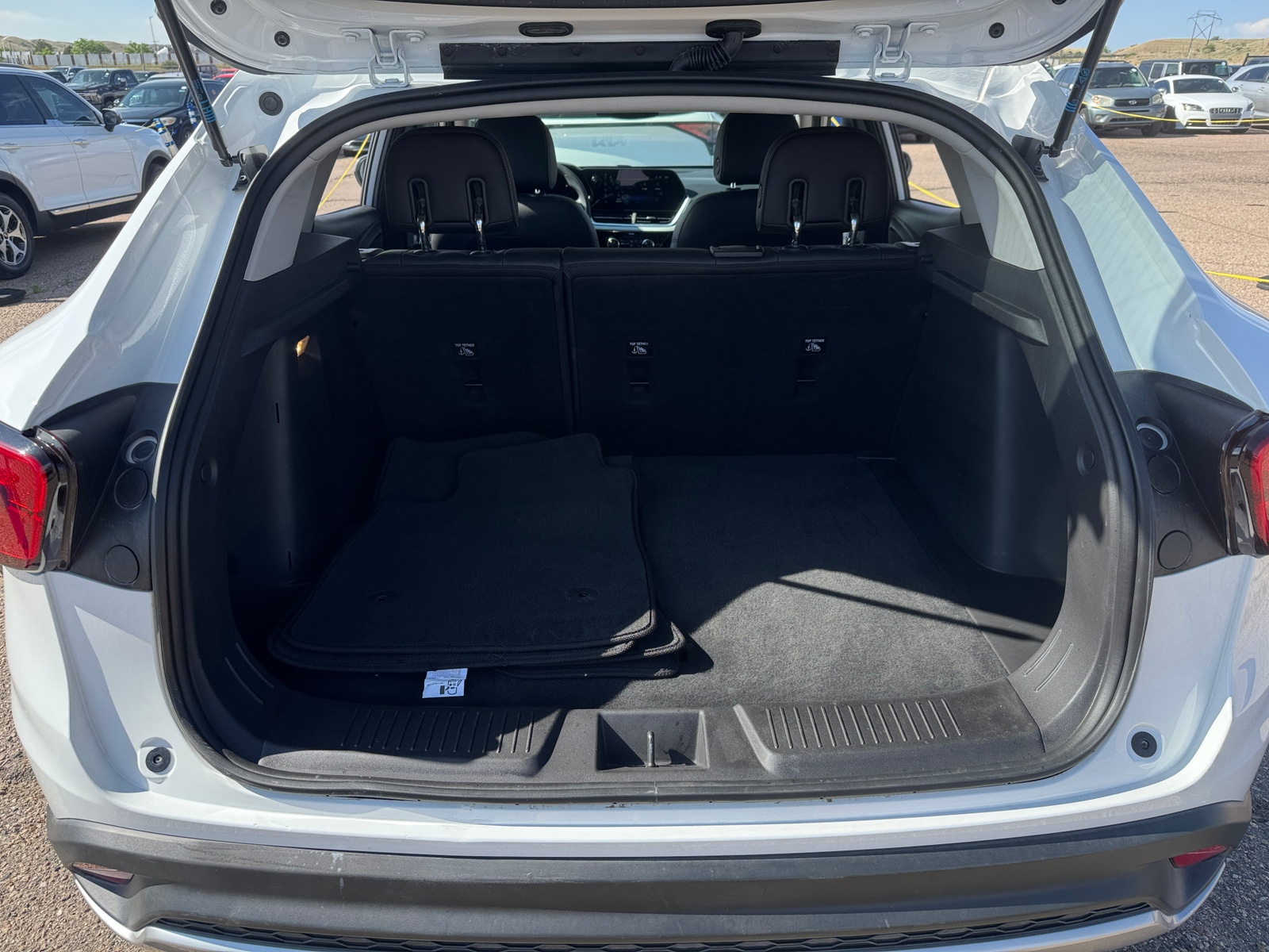 Thumbnail: 2025 Chevrolet Trax - 7
