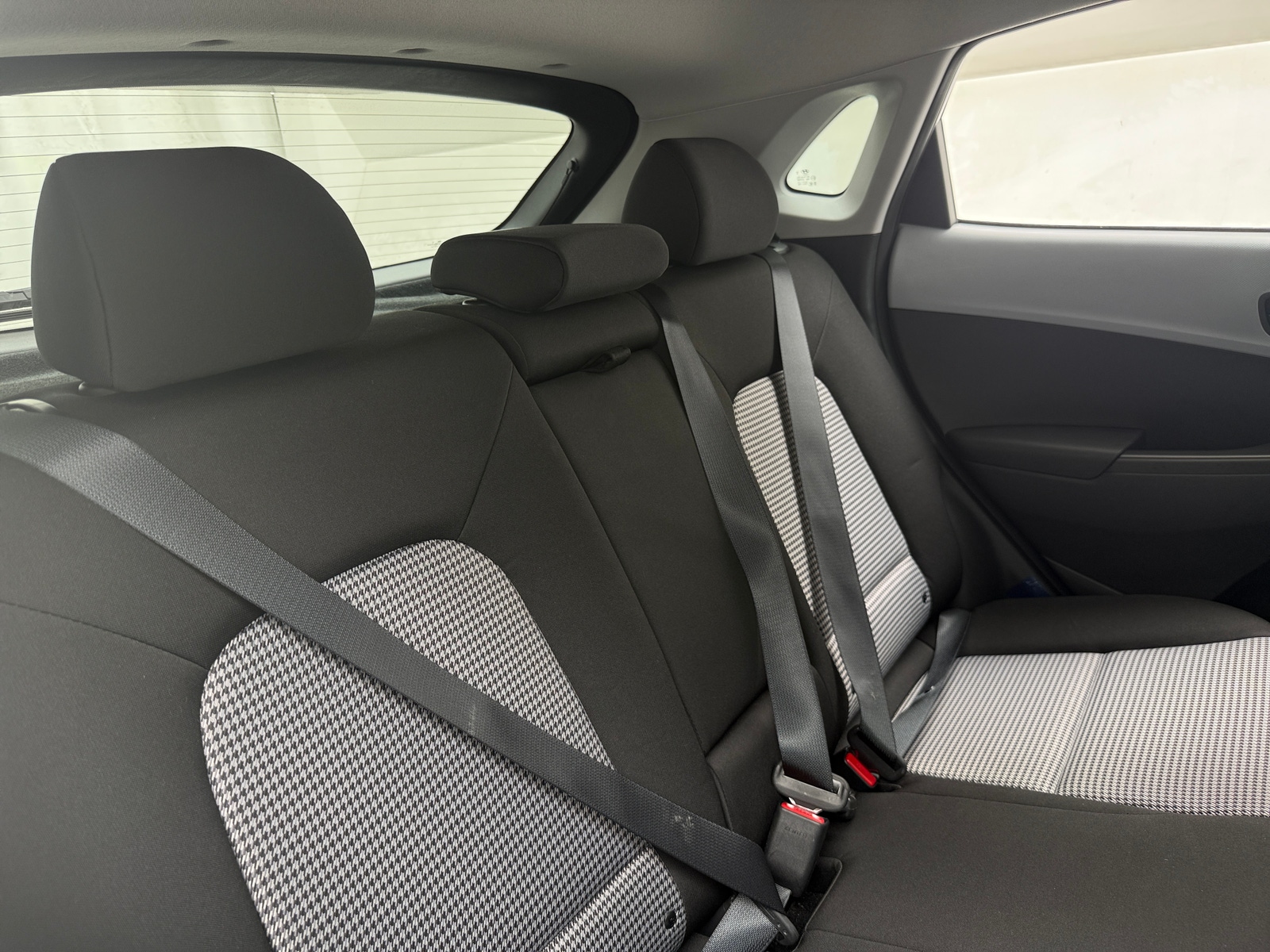Thumbnail: 2021 Hyundai Kona - 6