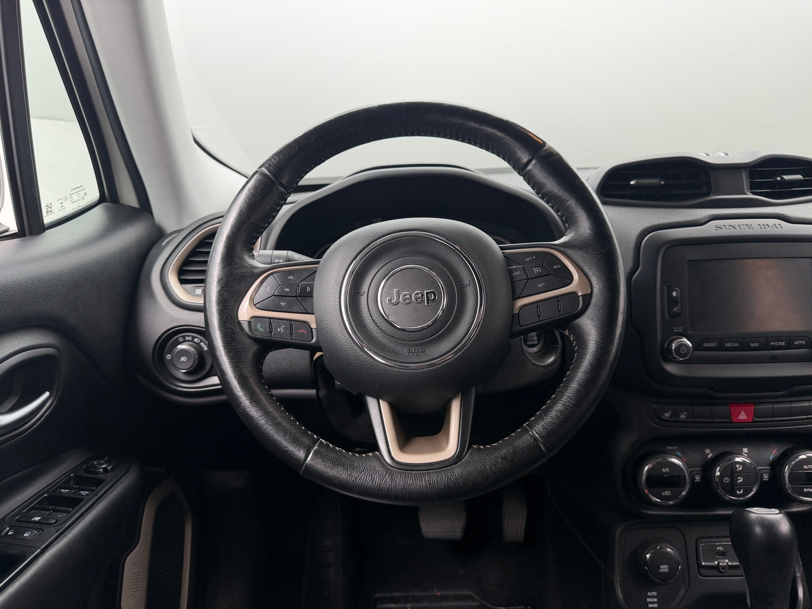 Thumbnail: 2017 Jeep Renegade - 4
