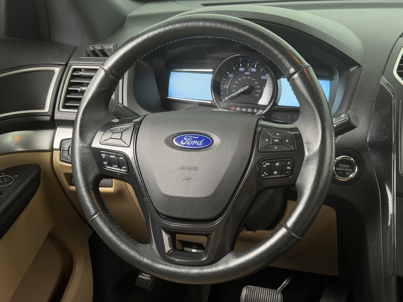 Thumbnail: 2017 Ford Explorer - 4
