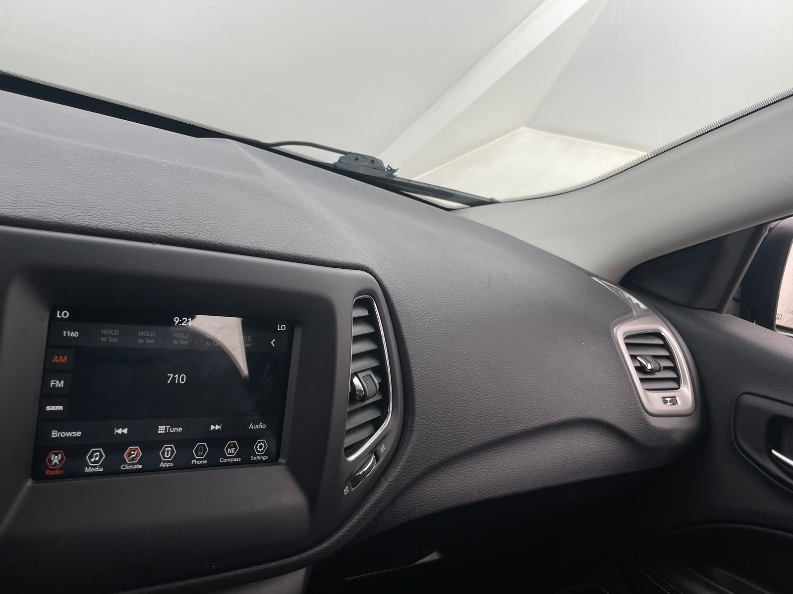 Thumbnail: 2019 Jeep Compass - 3