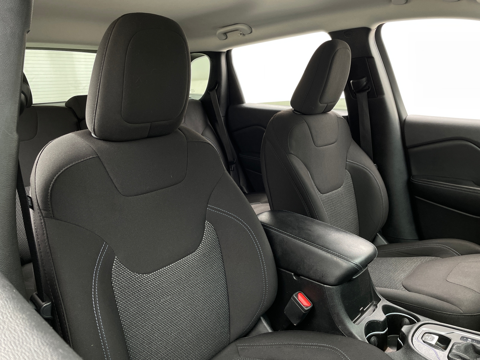Thumbnail: 2019 Jeep Cherokee - 2