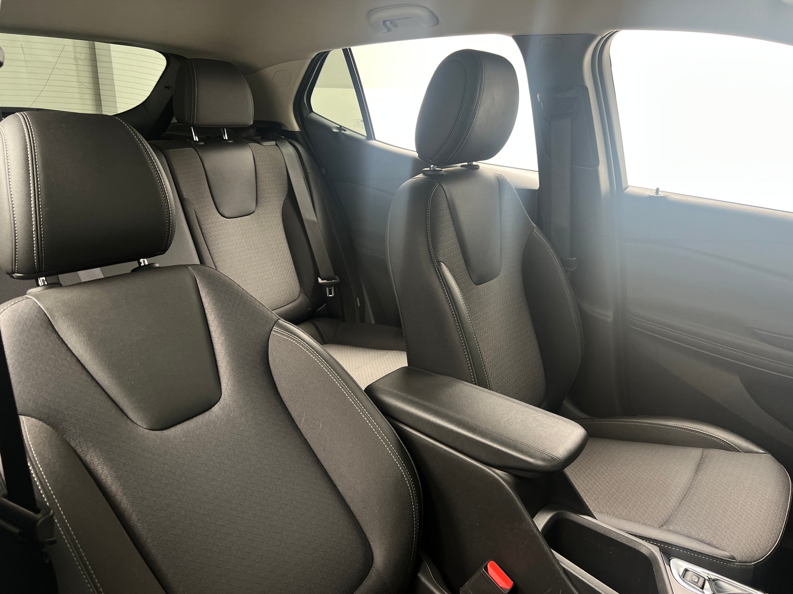 Thumbnail: 2025 Buick Encore GX - 2