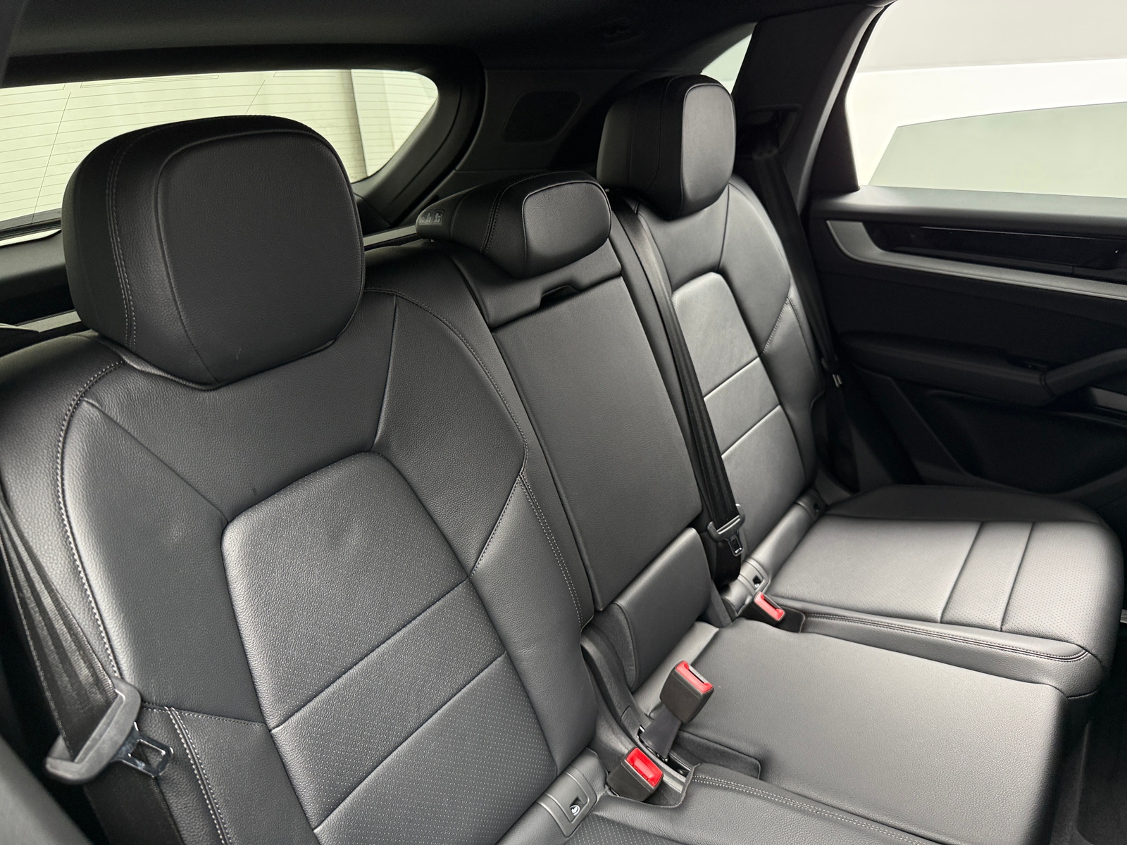 Thumbnail: 2025 Porsche Cayenne - 5