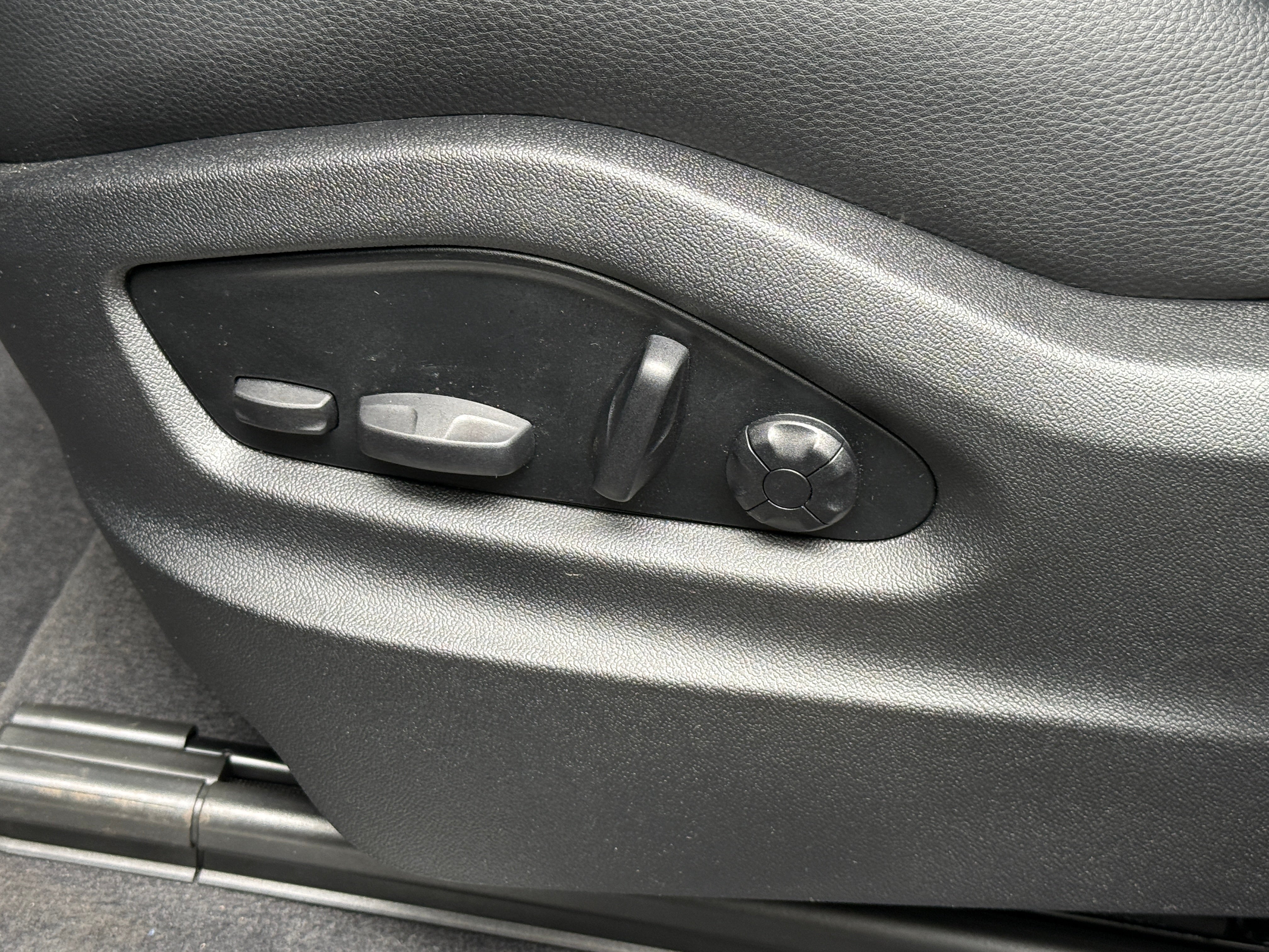 2025 Porsche Cayenne Base - Photo 10