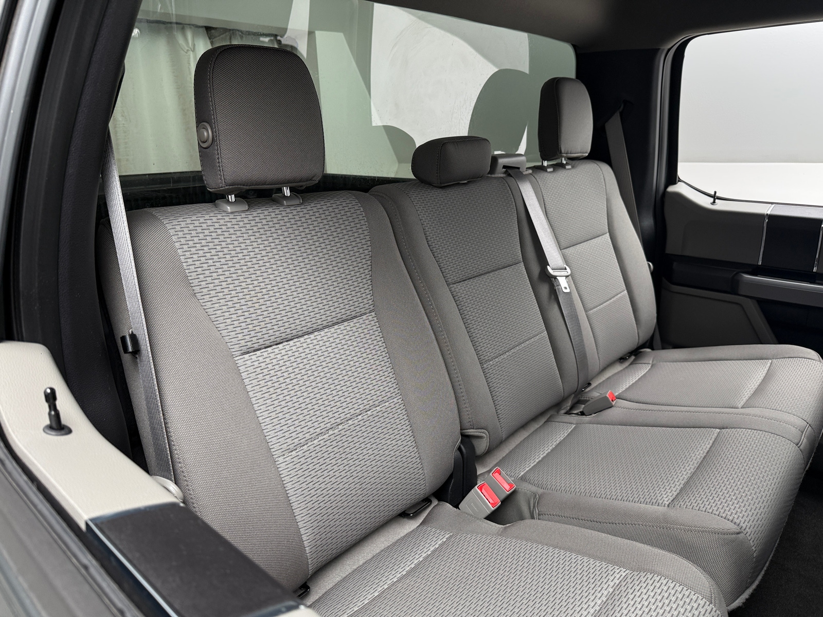 Thumbnail: 2018 Ford Econoline - 6