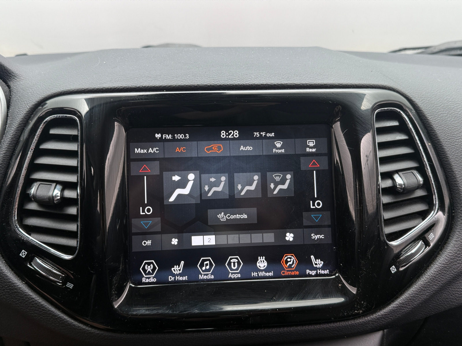 Thumbnail: 2021 Jeep Compass - 4