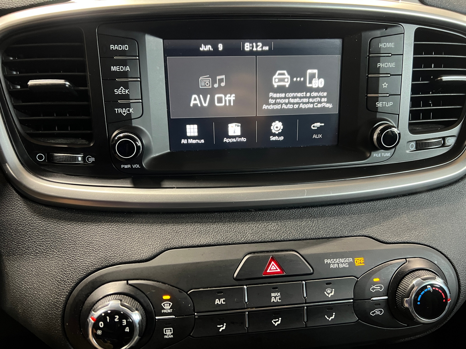 Thumbnail: 2019 Kia Sorento - 4