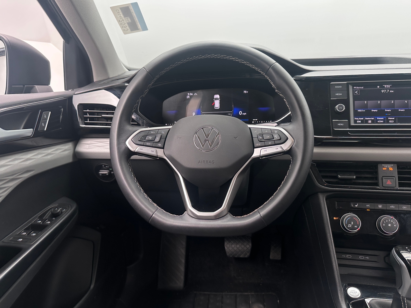 Thumbnail: 2024 Volkswagen Taos - 5