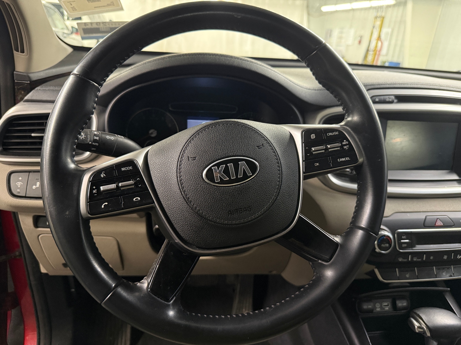 Thumbnail: 2019 Kia Sorento - 5