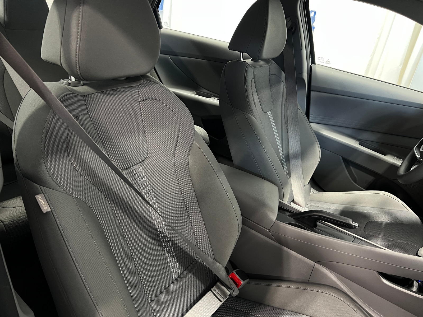 Thumbnail: 2024 Hyundai Elantra - 2