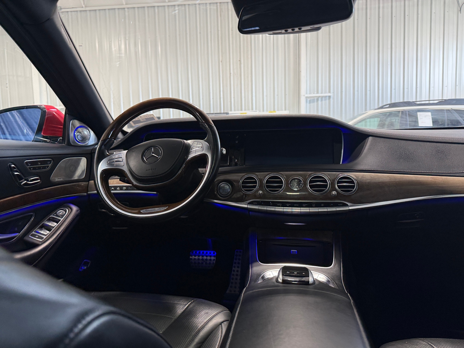Thumbnail: 2015 Mercedes-Benz S-Class - 2