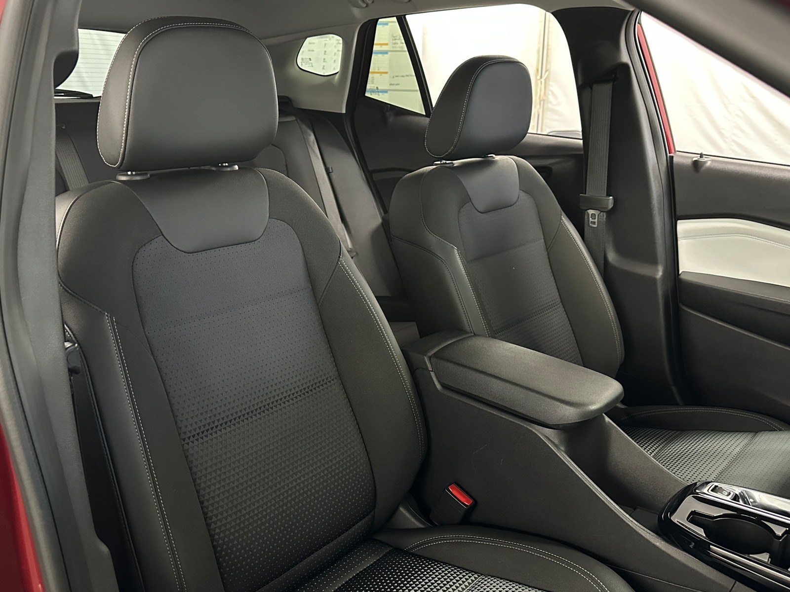 Thumbnail: 2025 Chevrolet Trax - 2