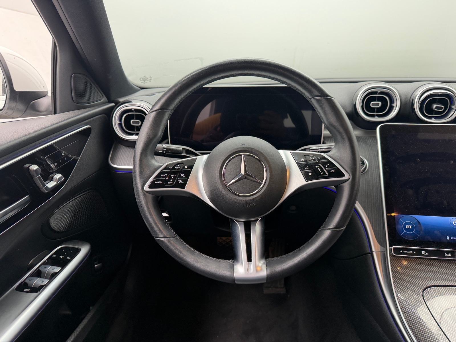 Thumbnail: 2022 Mercedes-Benz C-Class - 4