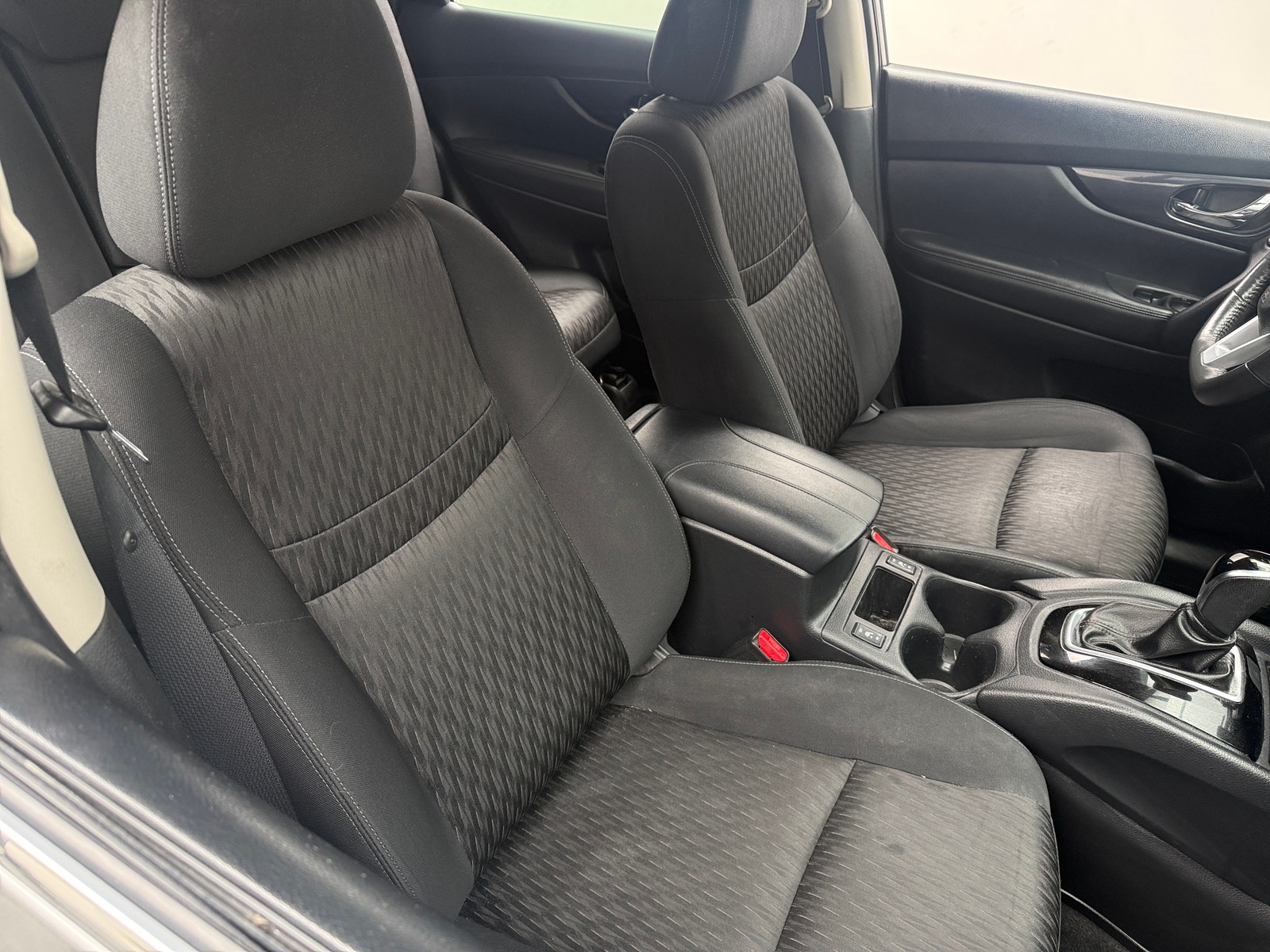 Thumbnail: 2018 Nissan Rogue - 2
