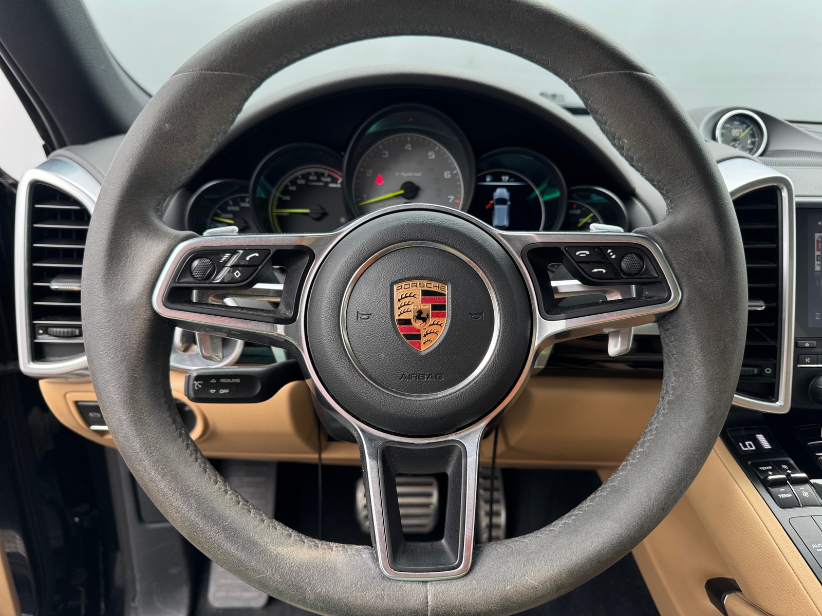 Thumbnail: 2017 Porsche Cayenne - 4