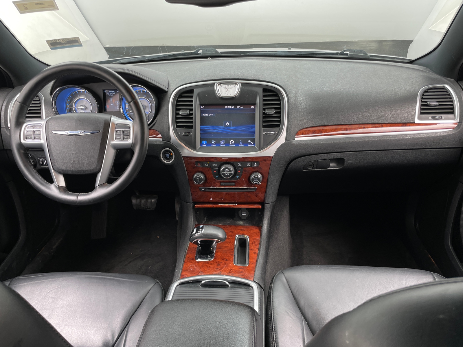 Thumbnail: 2013 Chrysler 300 - 3