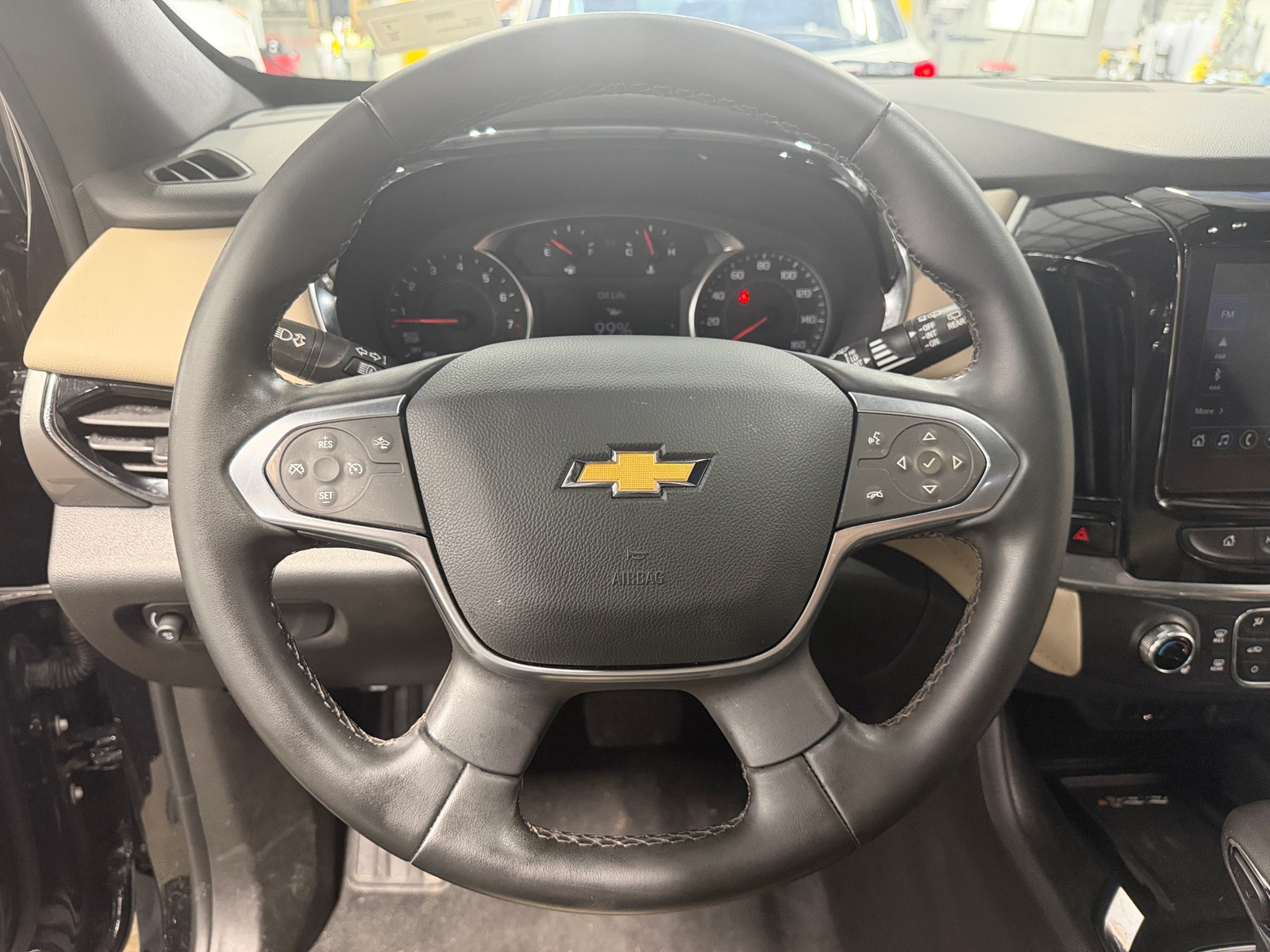 Thumbnail: 2023 Chevrolet Traverse - 5