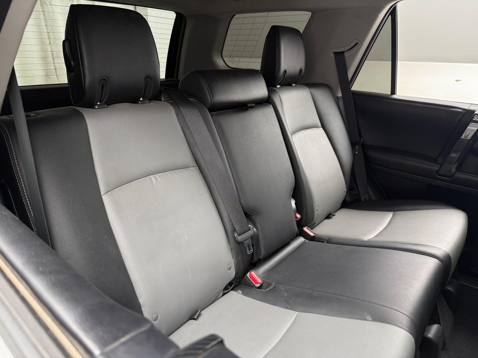Thumbnail: 2015 Toyota 4Runner - 6