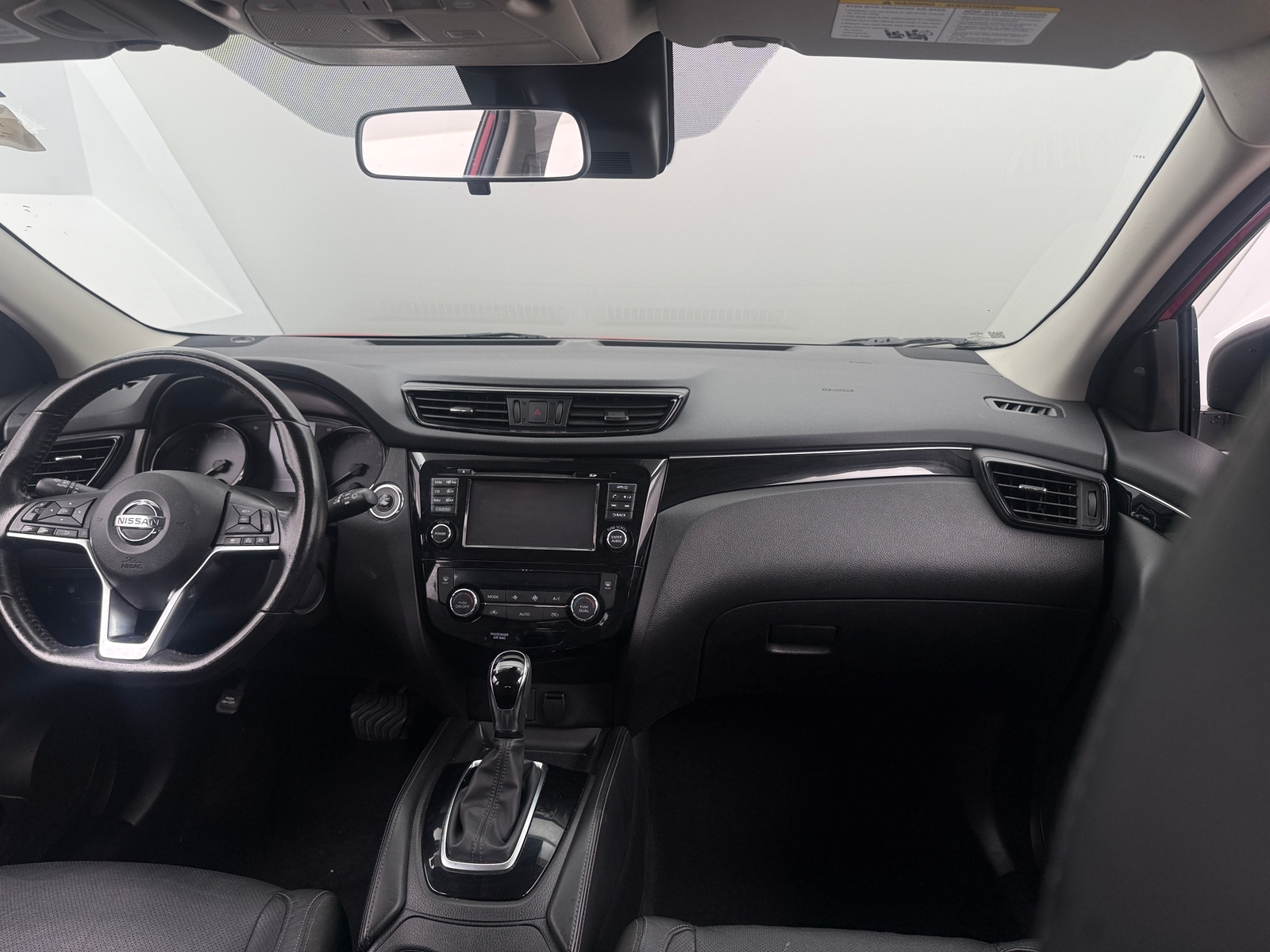 Thumbnail: 2018 Nissan Rogue Sport - 2