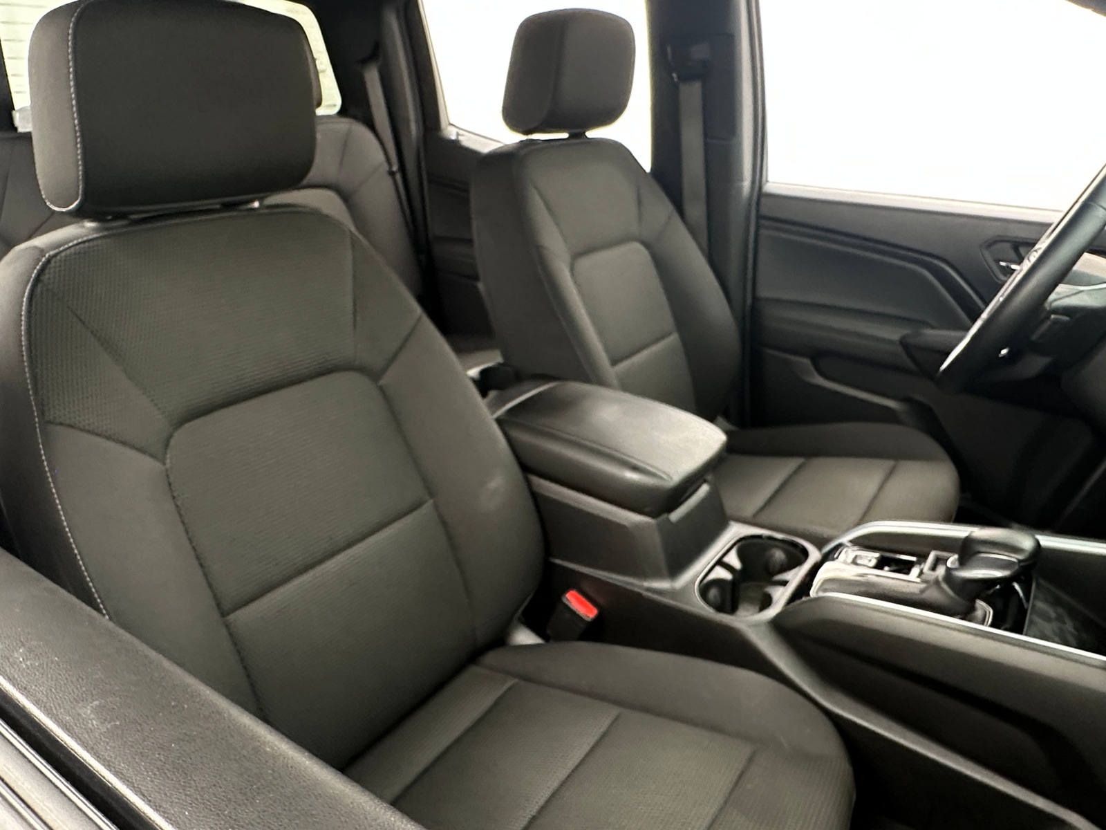 Thumbnail: 2023 Chevrolet Colorado - 2