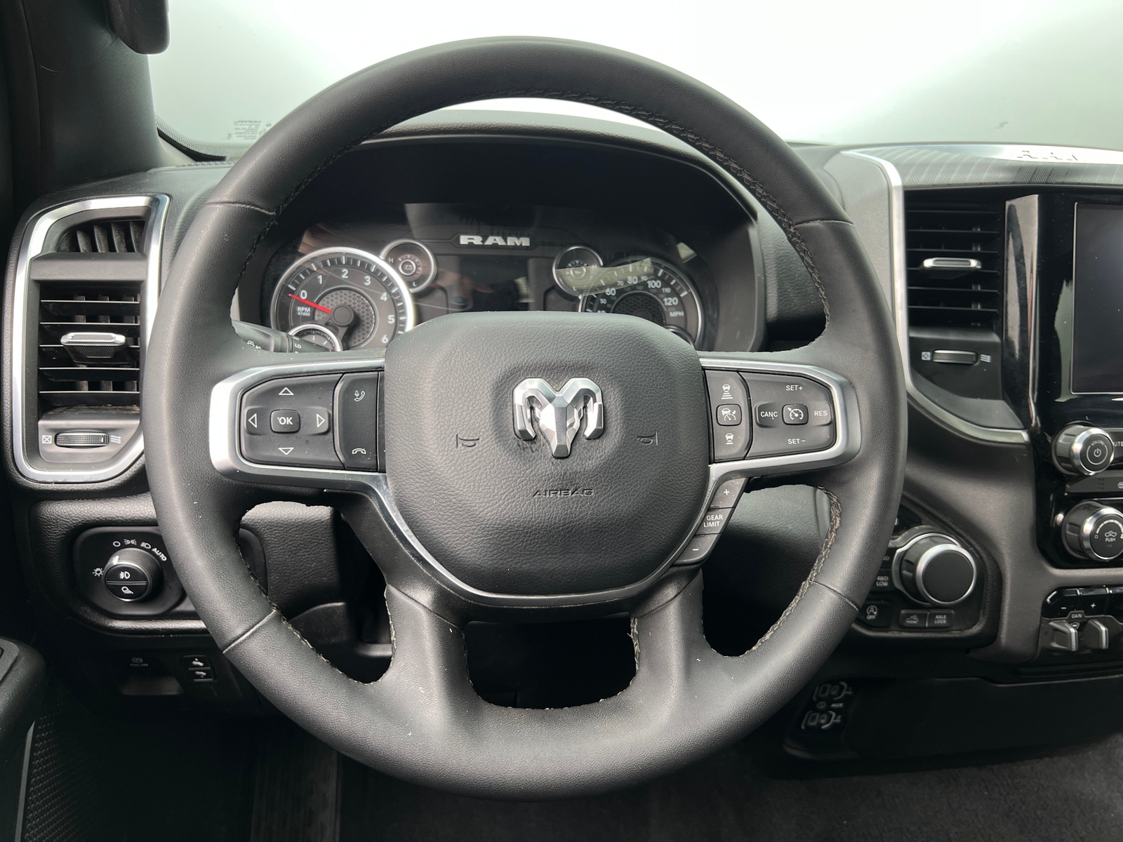 Thumbnail: 2025 RAM 1500 - 5