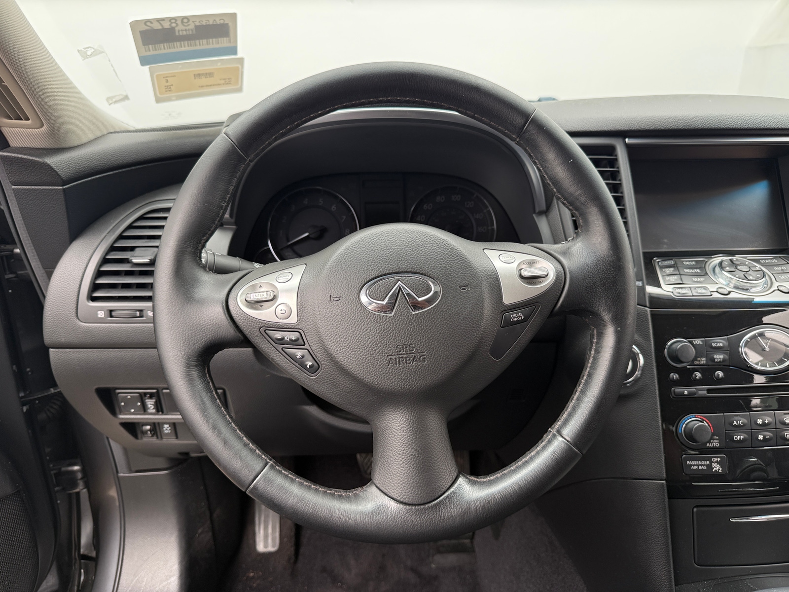 Thumbnail: 2014 INFINITI QX70 - 4