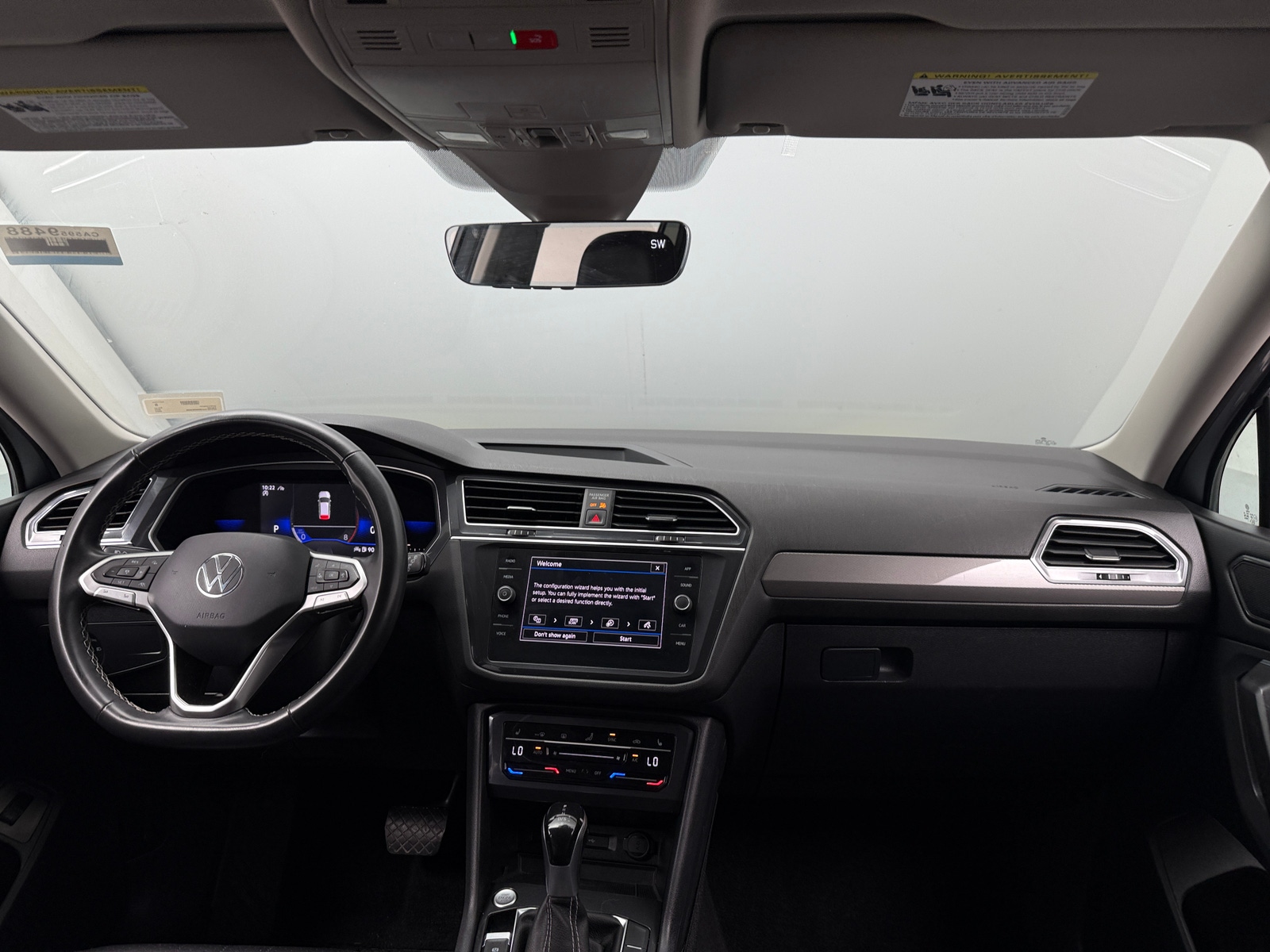 Thumbnail: 2022 Volkswagen Tiguan - 2