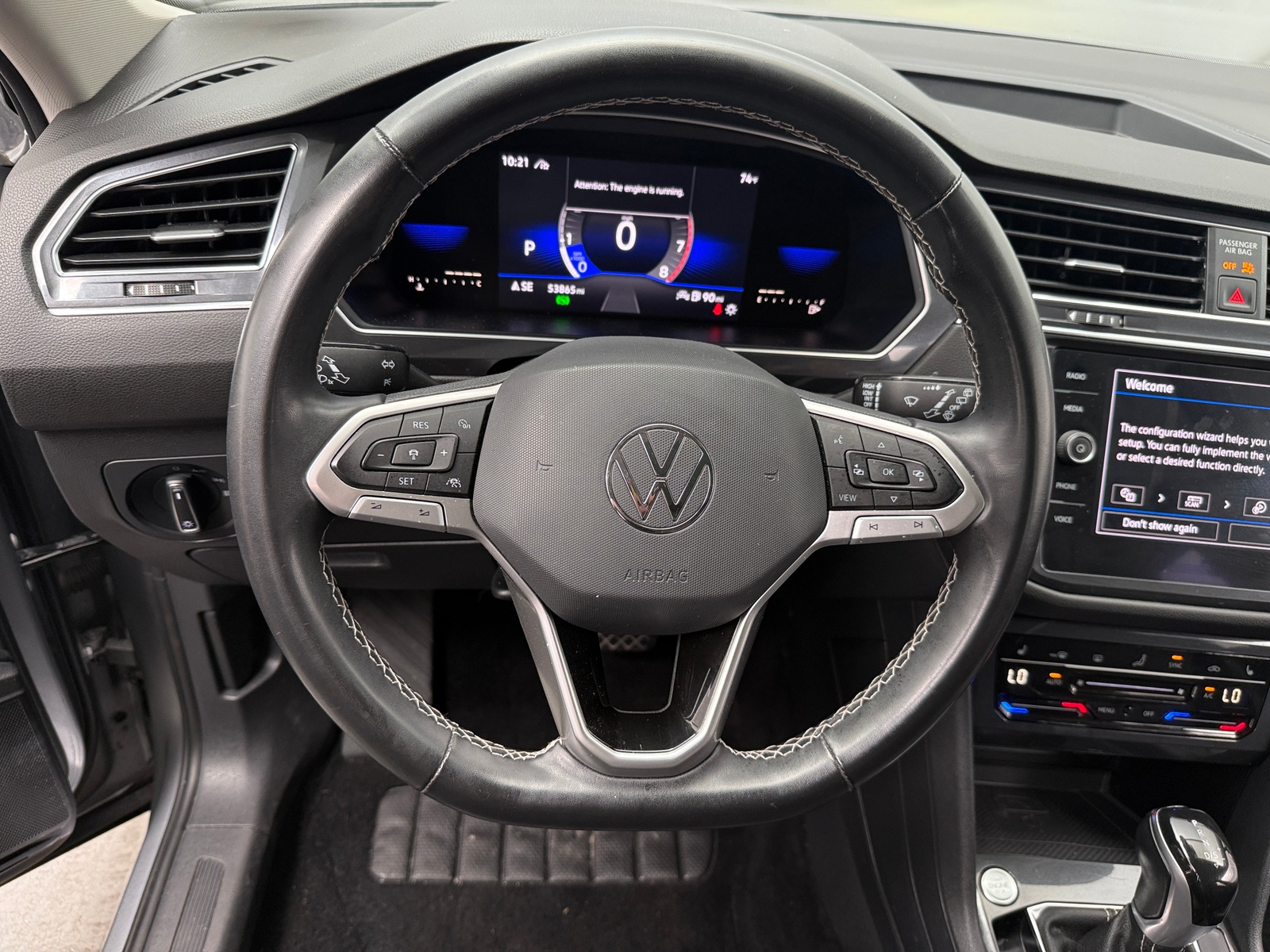 Thumbnail: 2022 Volkswagen Tiguan - 4