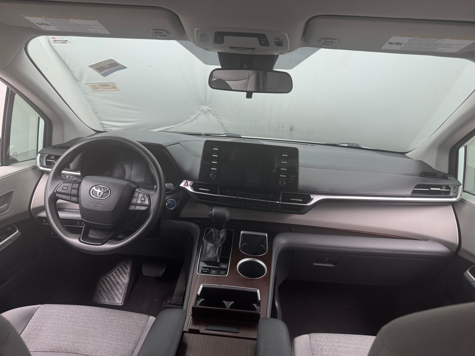 Thumbnail: 2022 Toyota Sienna - 3