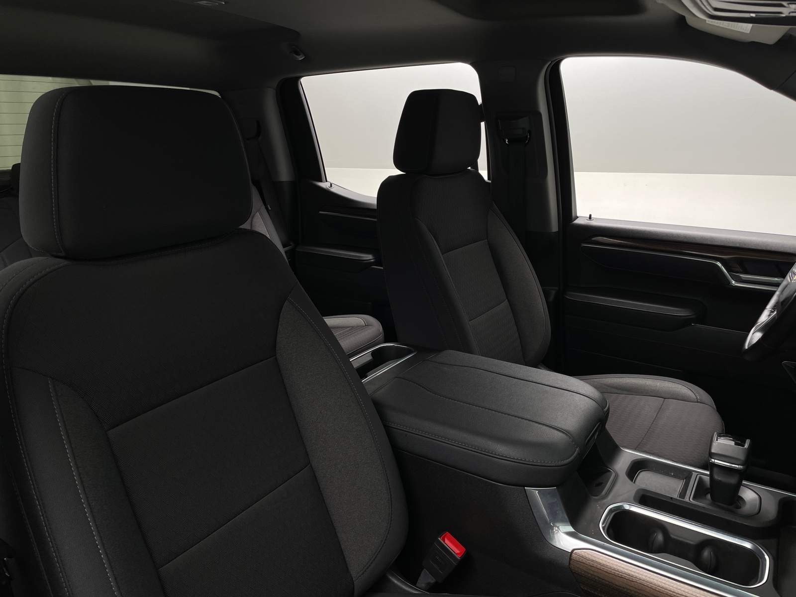 Thumbnail: 2025 Chevrolet Silverado 1500 - 2