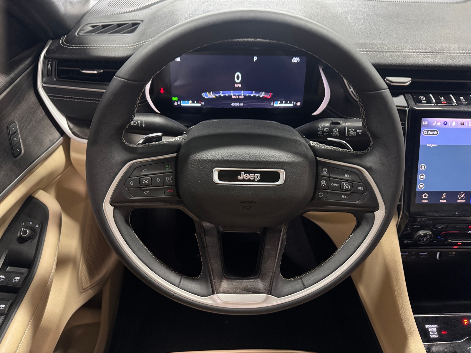 Thumbnail: 2023 Jeep Grand Cherokee - 4