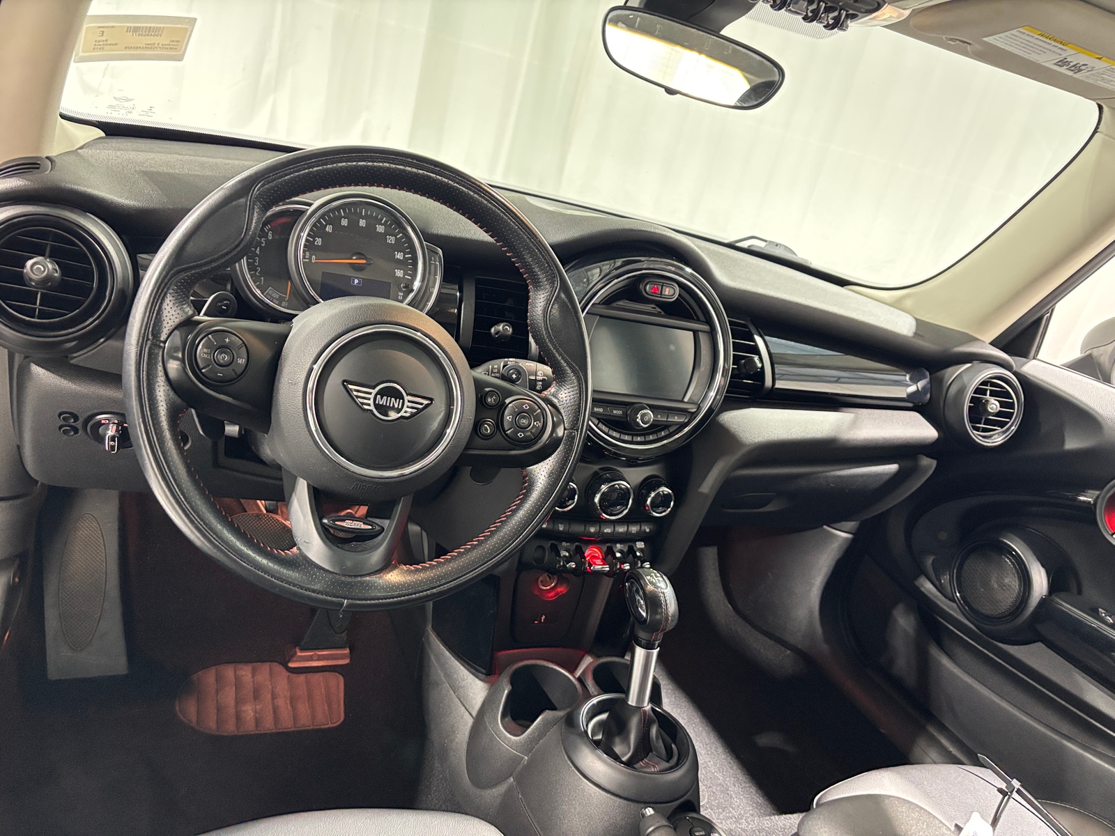 Thumbnail: 2019 MINI Cooper Hardtop - 2