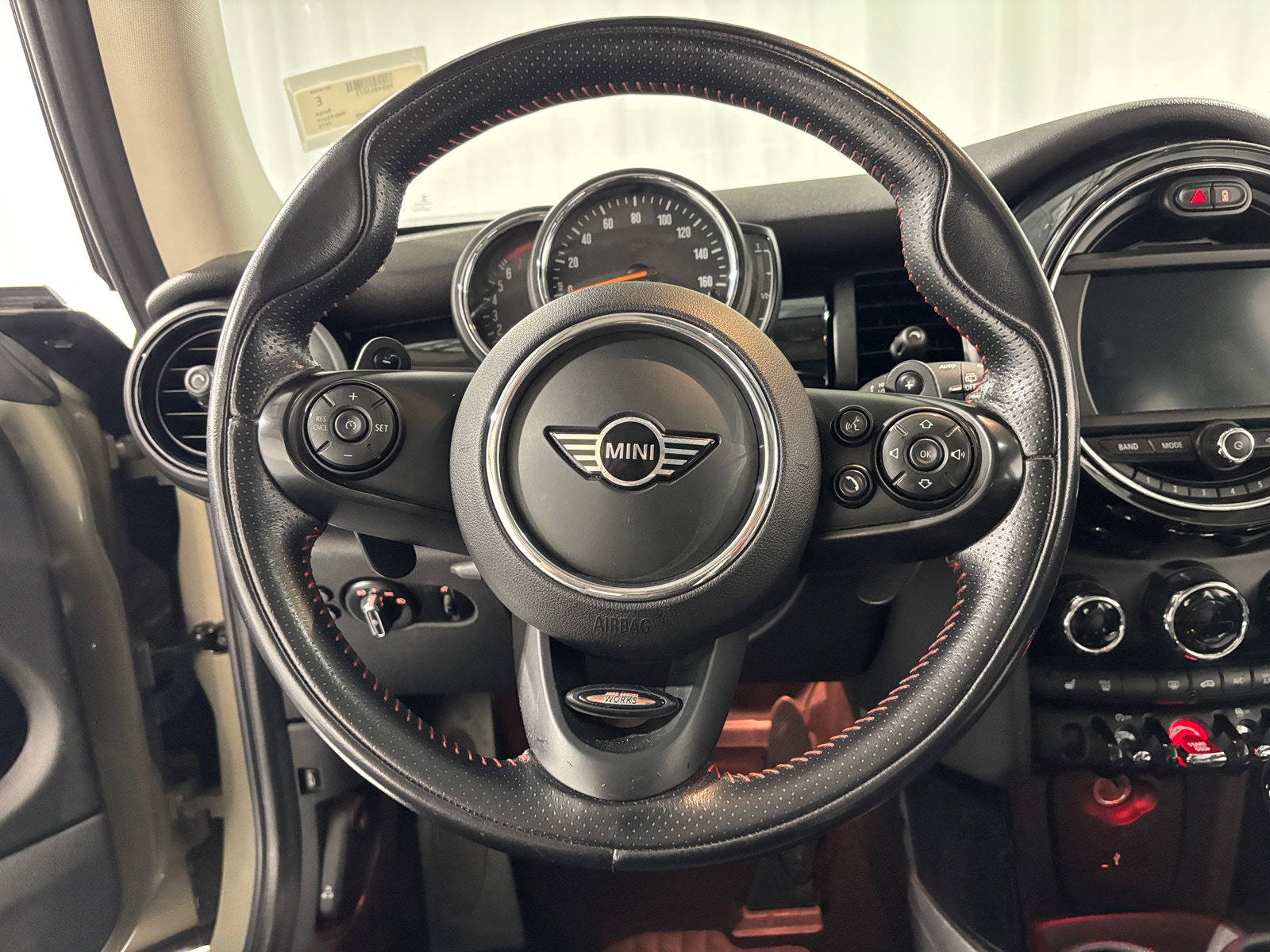Thumbnail: 2019 MINI Cooper Hardtop - 4