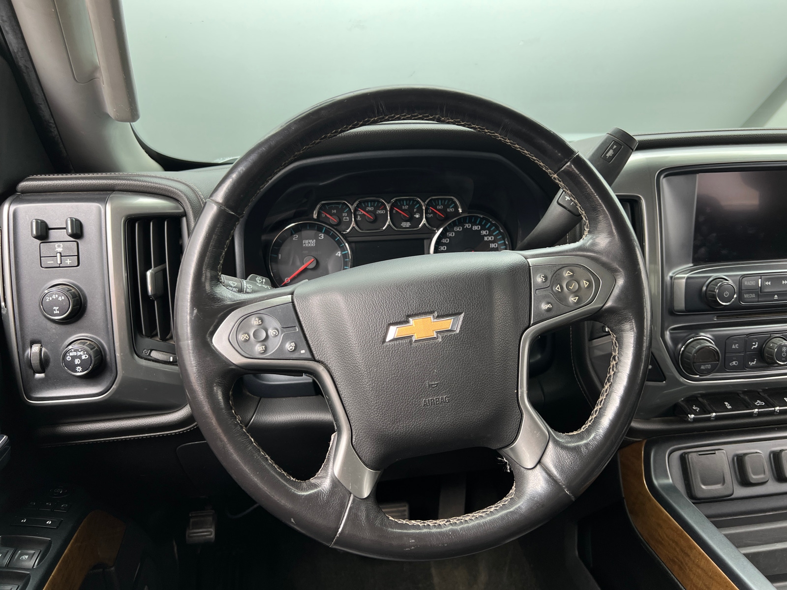 Thumbnail: 2018 Chevrolet Silverado 2500 - 4