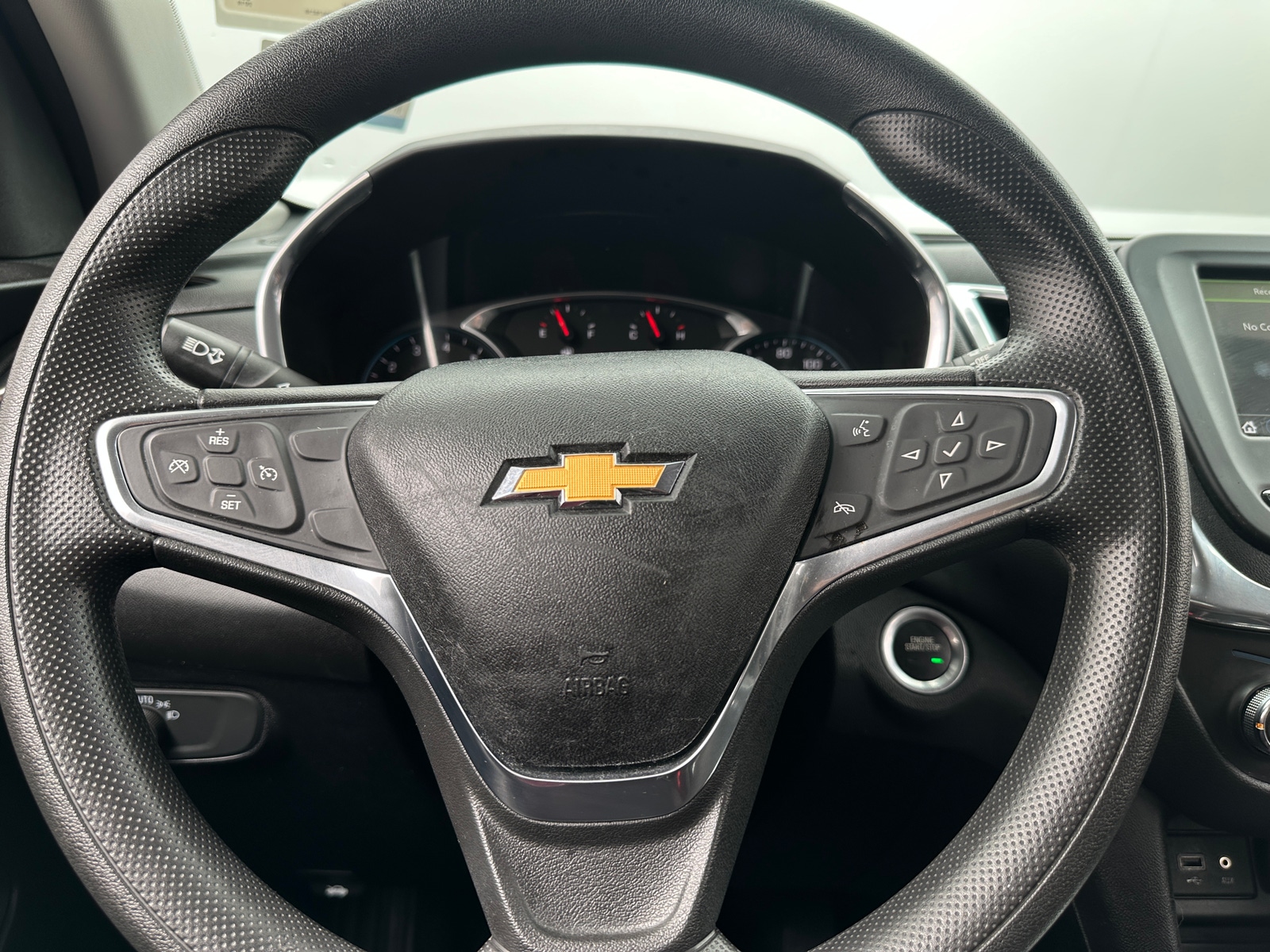 Thumbnail: 2019 Chevrolet Equinox - 5