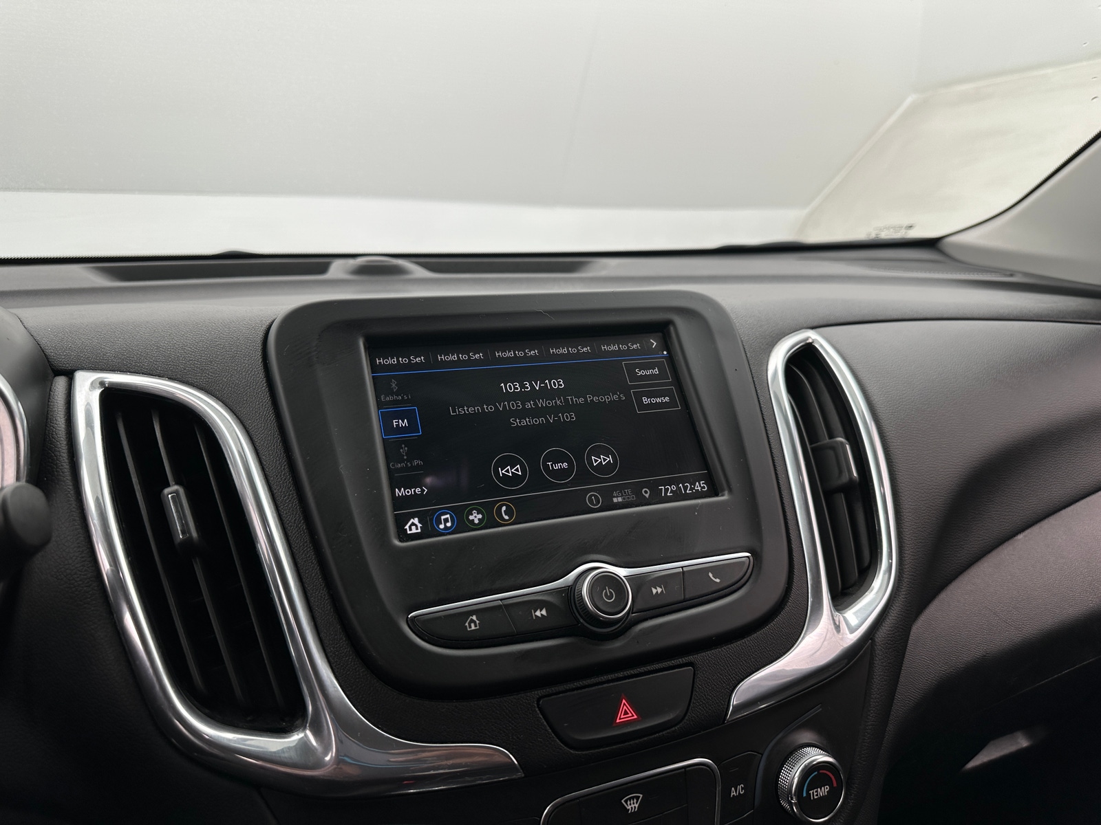 Thumbnail: 2019 Chevrolet Equinox - 4