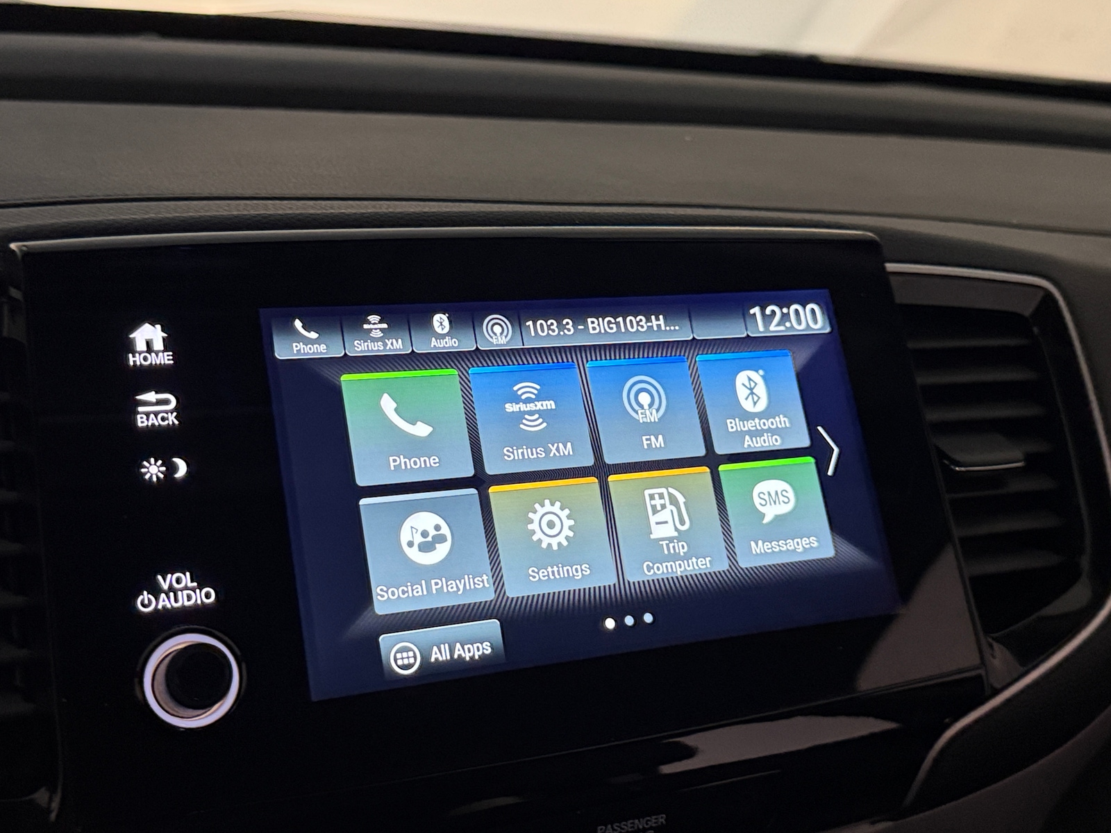 Thumbnail: 2020 Honda Pilot - 3