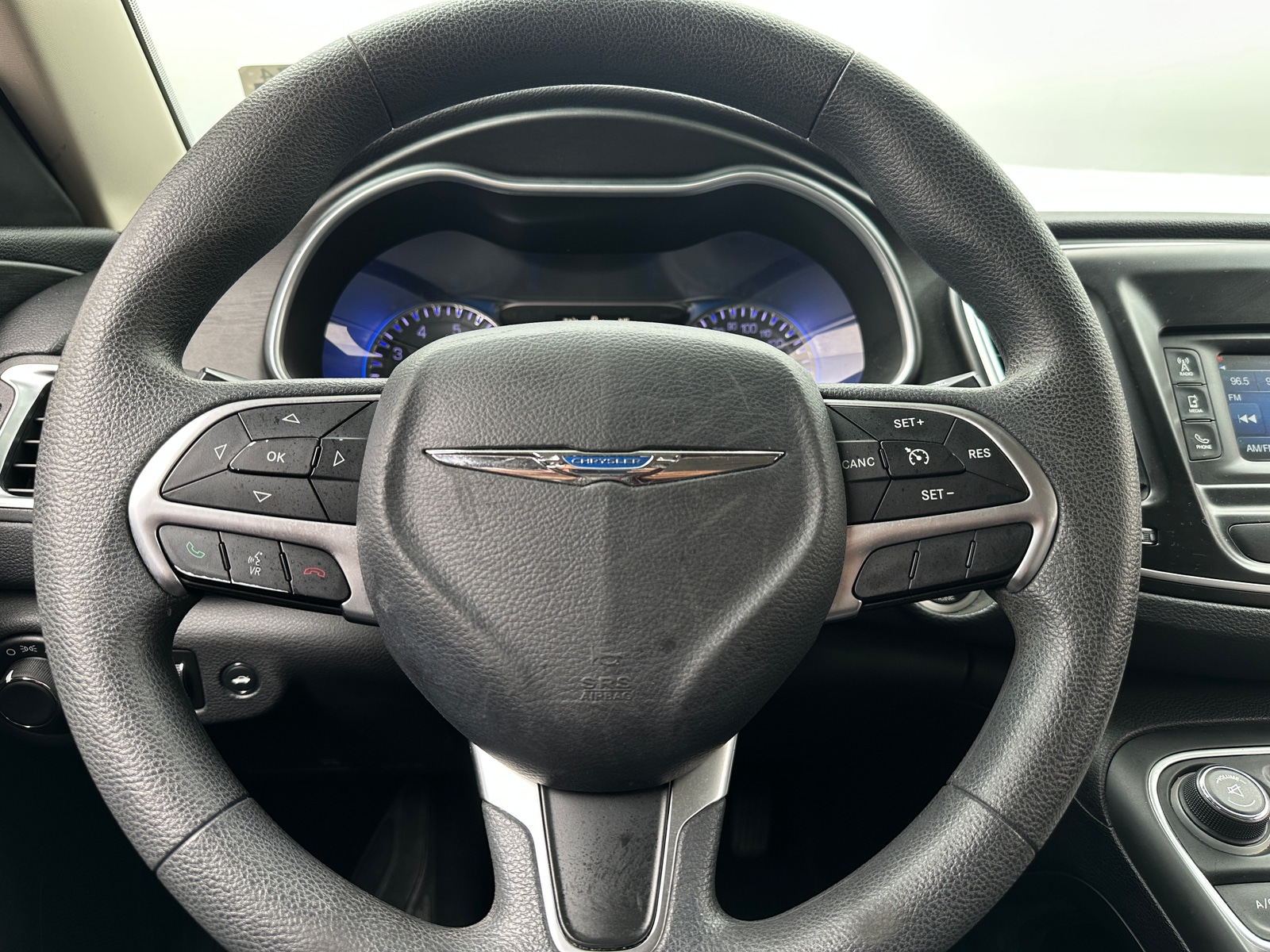Thumbnail: 2016 Chrysler 200 - 5