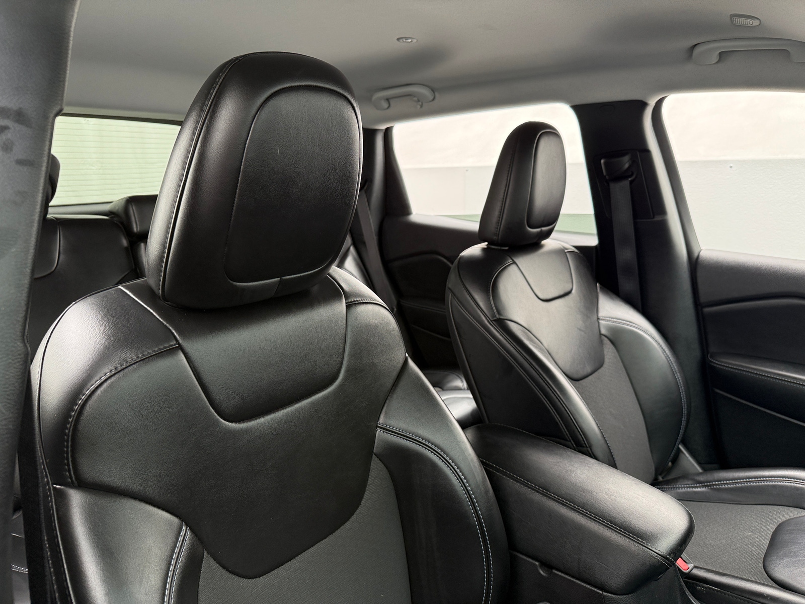 Thumbnail: 2020 Jeep Cherokee - 2