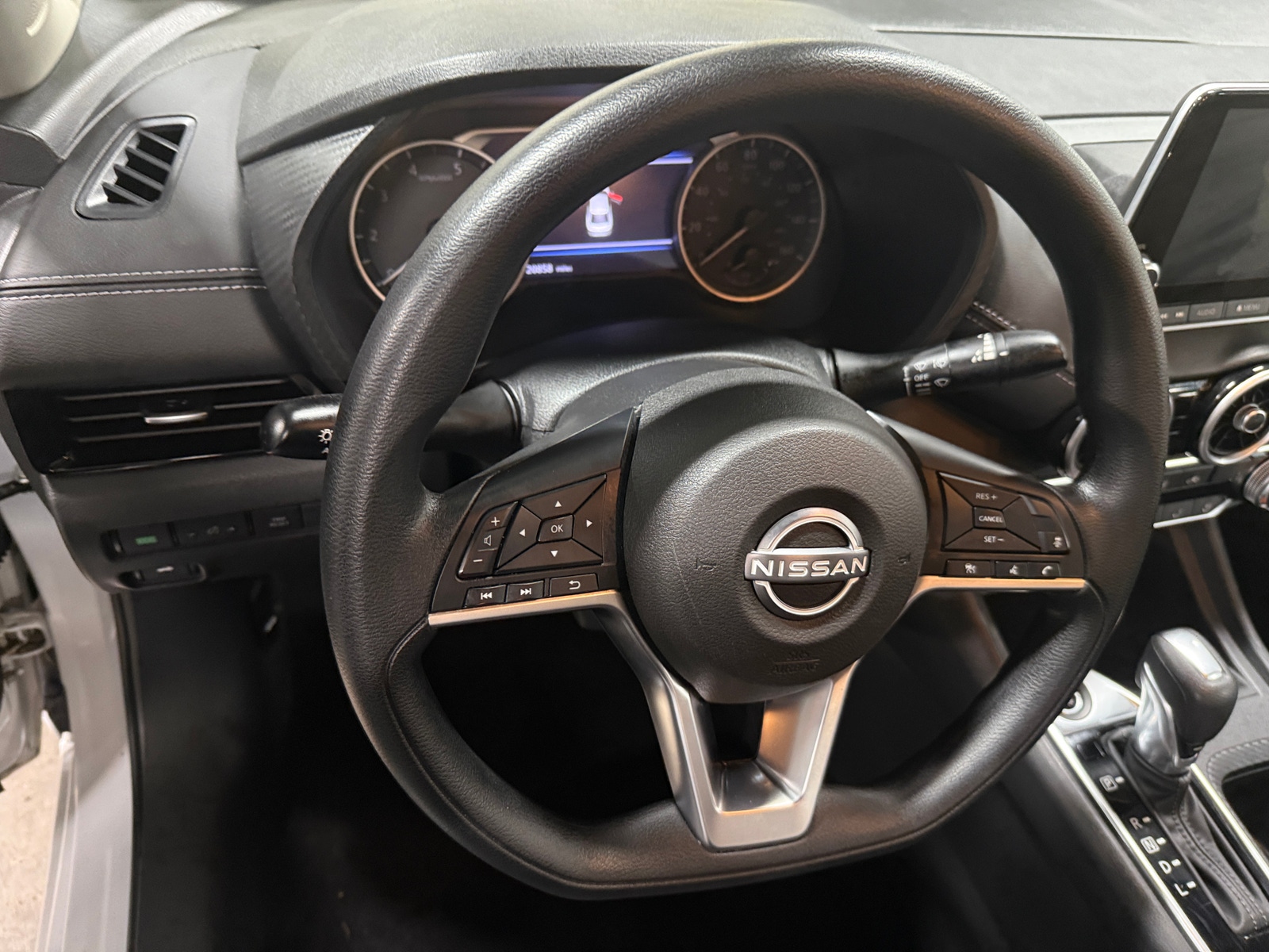 Thumbnail: 2025 Nissan Sentra - 5