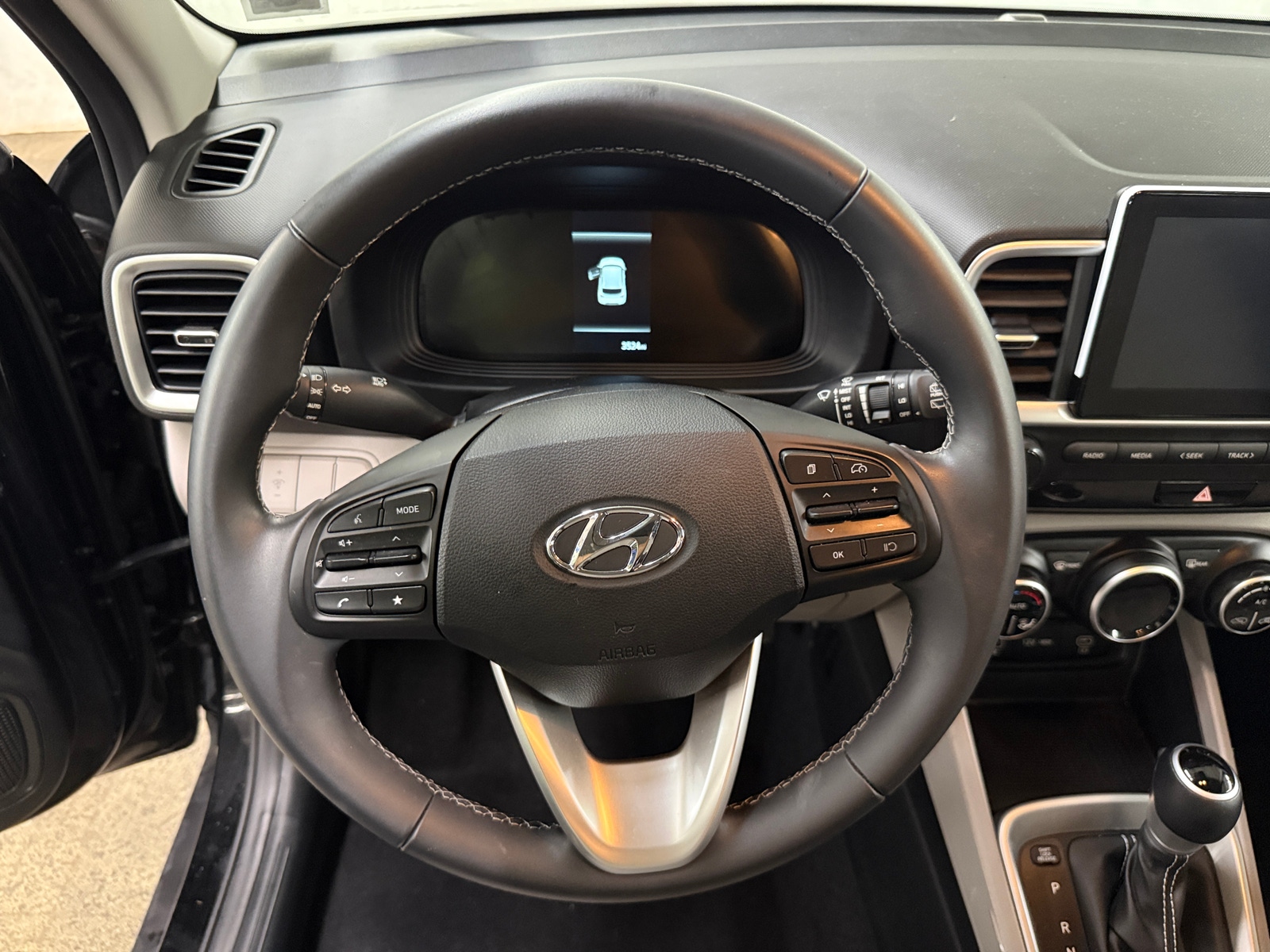 Thumbnail: 2025 Hyundai Venue - 5