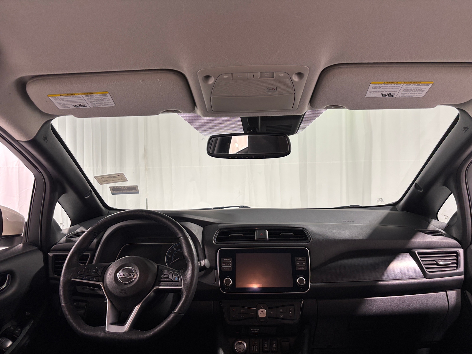 Thumbnail: 2022 Nissan Leaf - 3