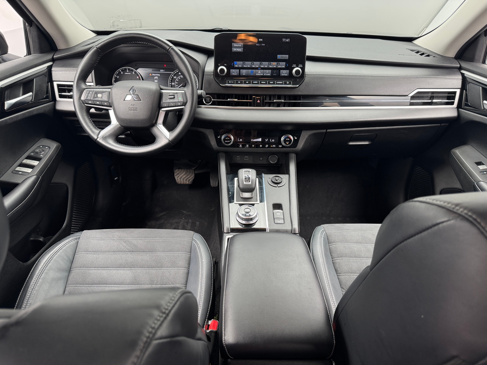 Thumbnail: 2022 Mitsubishi Outlander - 2