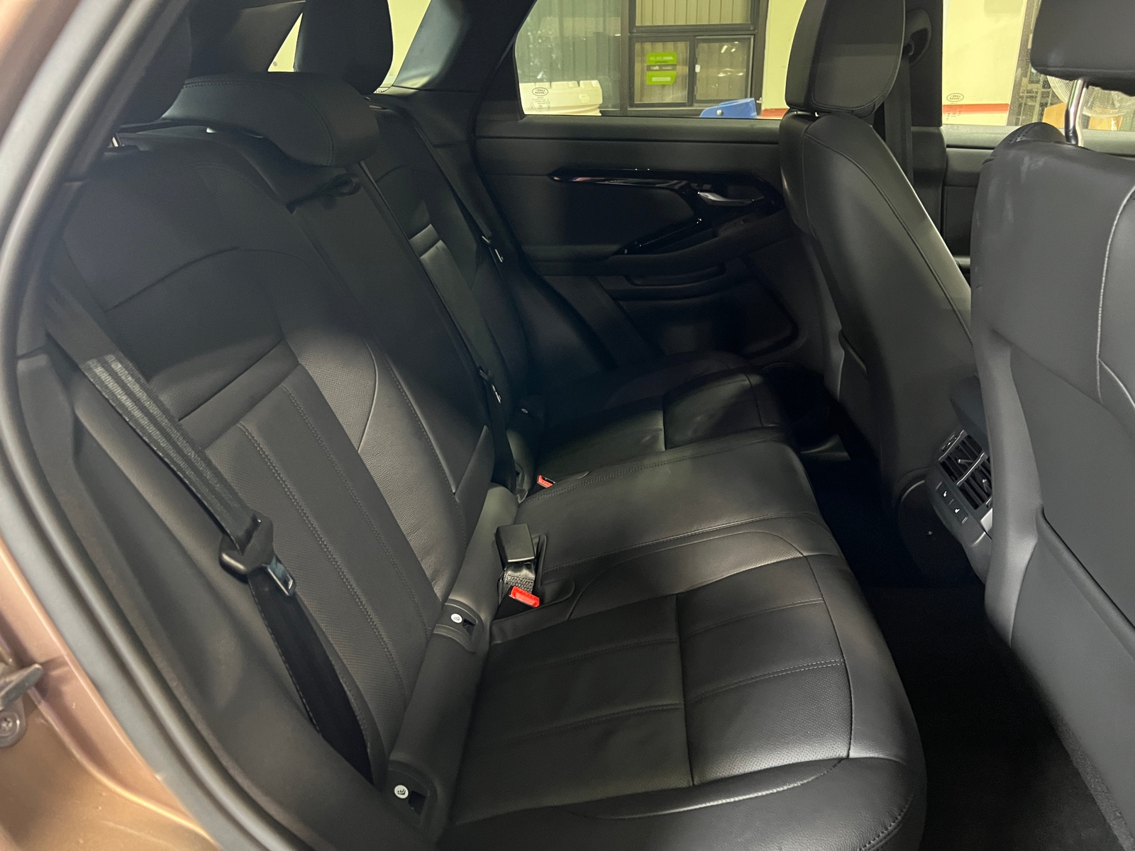 Thumbnail: 2026 Land Rover Range Rover Evoque - 5