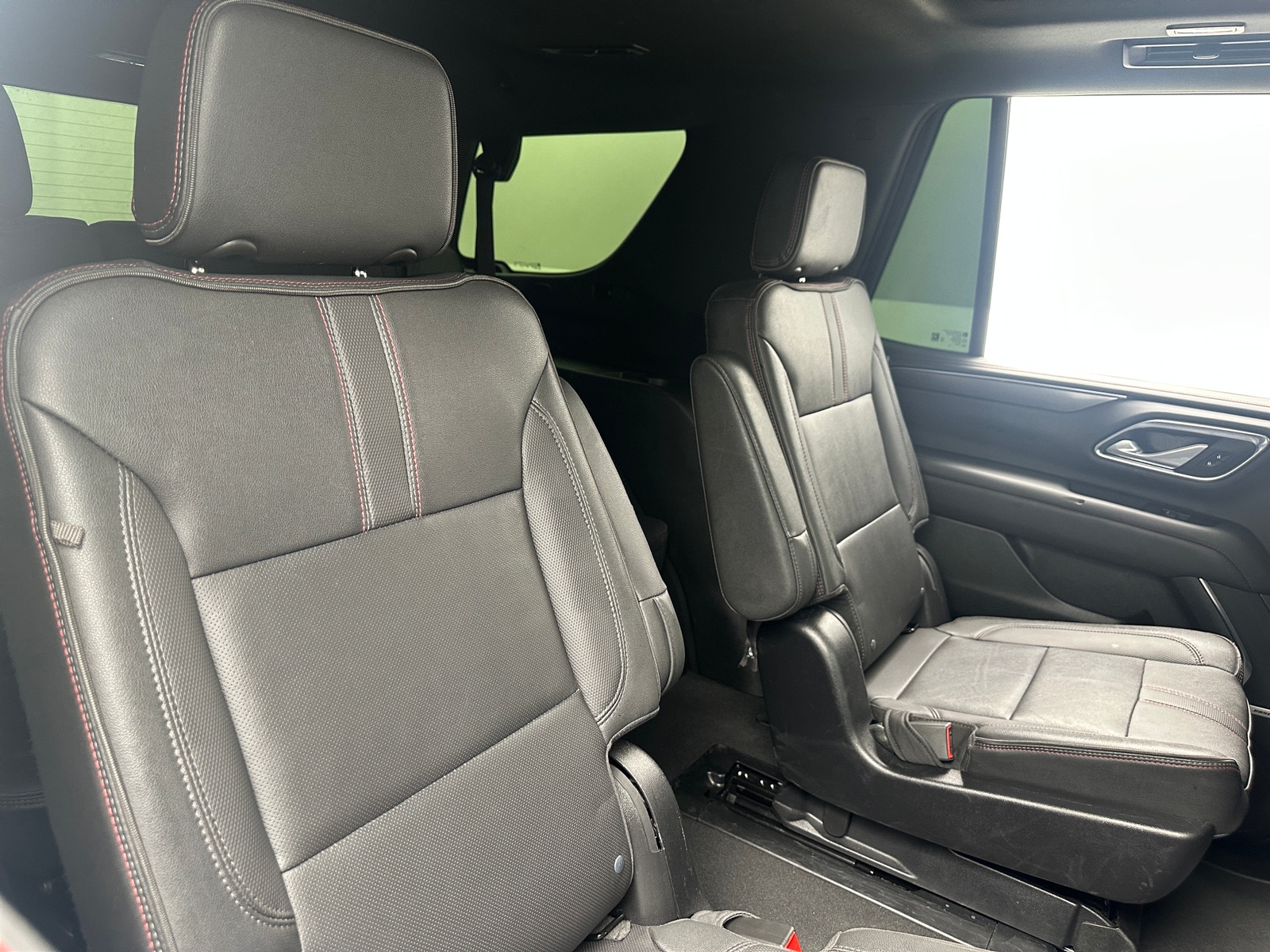 Thumbnail: 2022 Chevrolet Tahoe - 5
