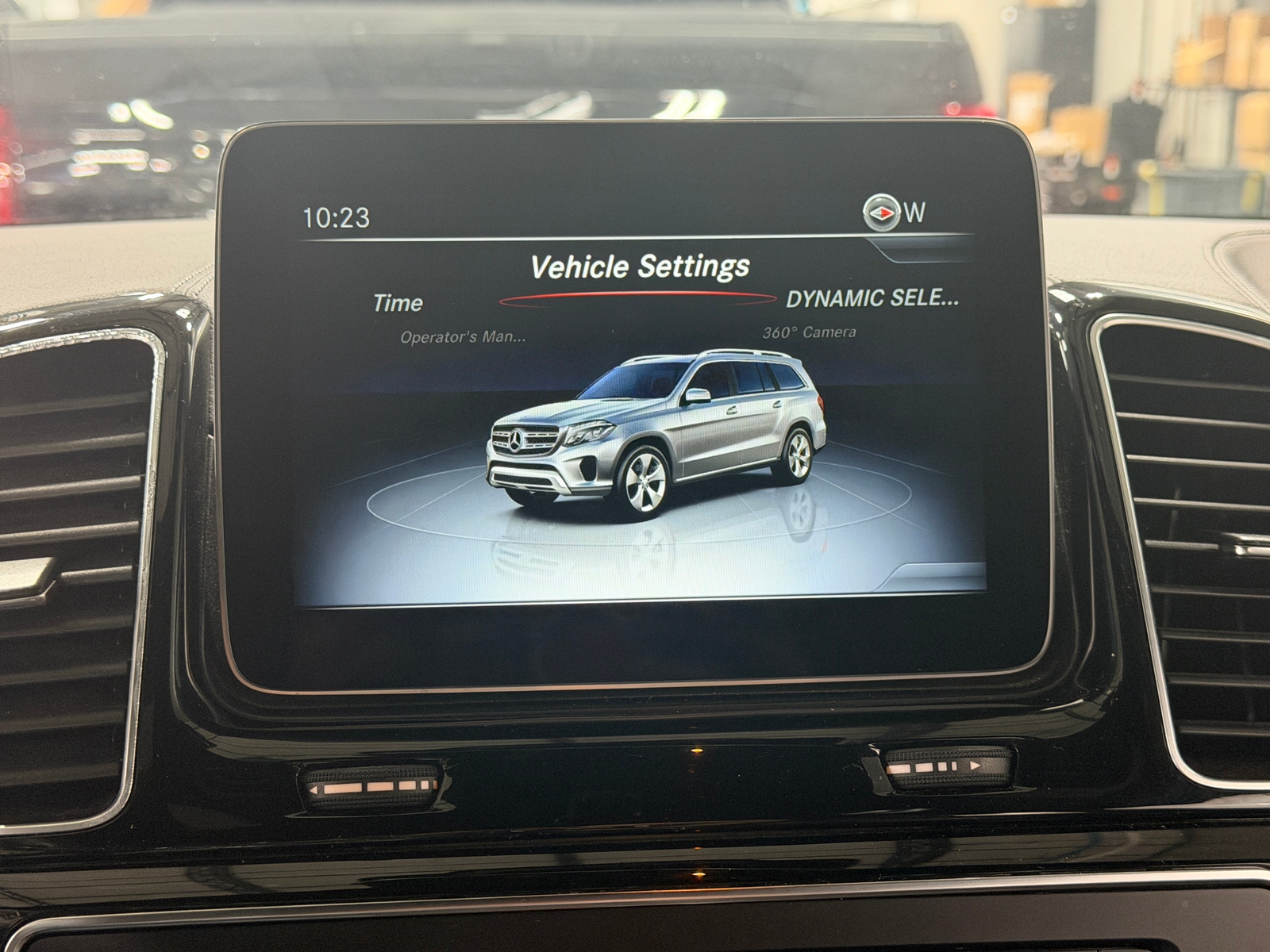 Thumbnail: 2019 Mercedes-Benz GLS - 4