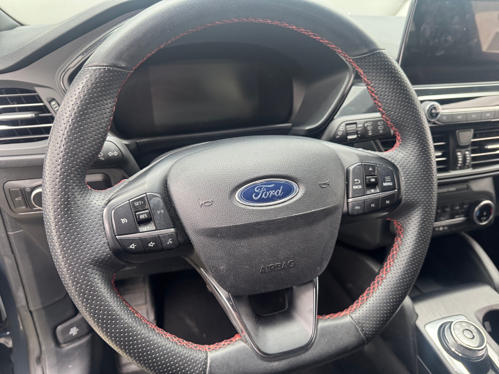 Thumbnail: 2023 Ford Escape - 5