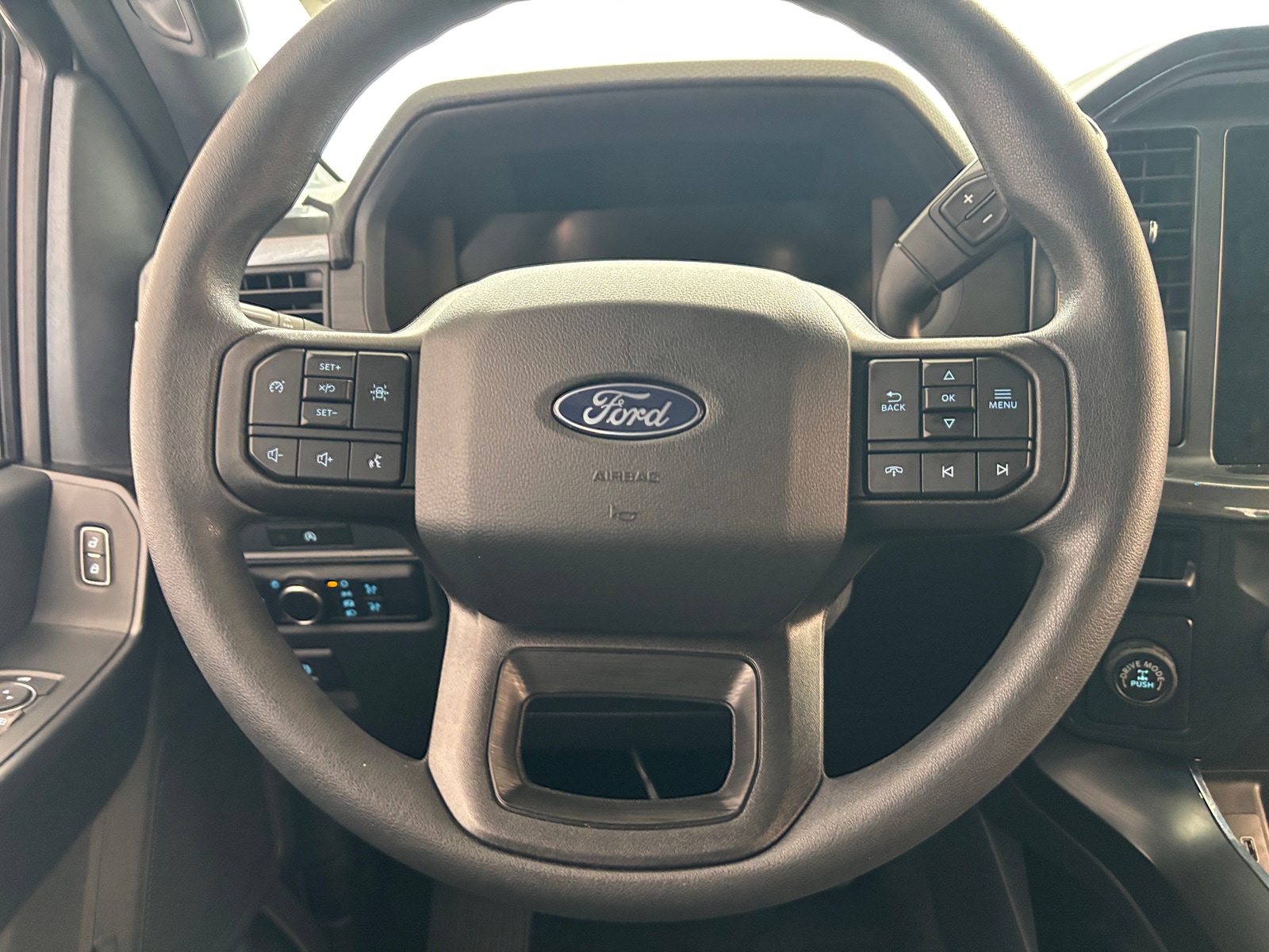 Thumbnail: 2025 Ford Econoline - 5