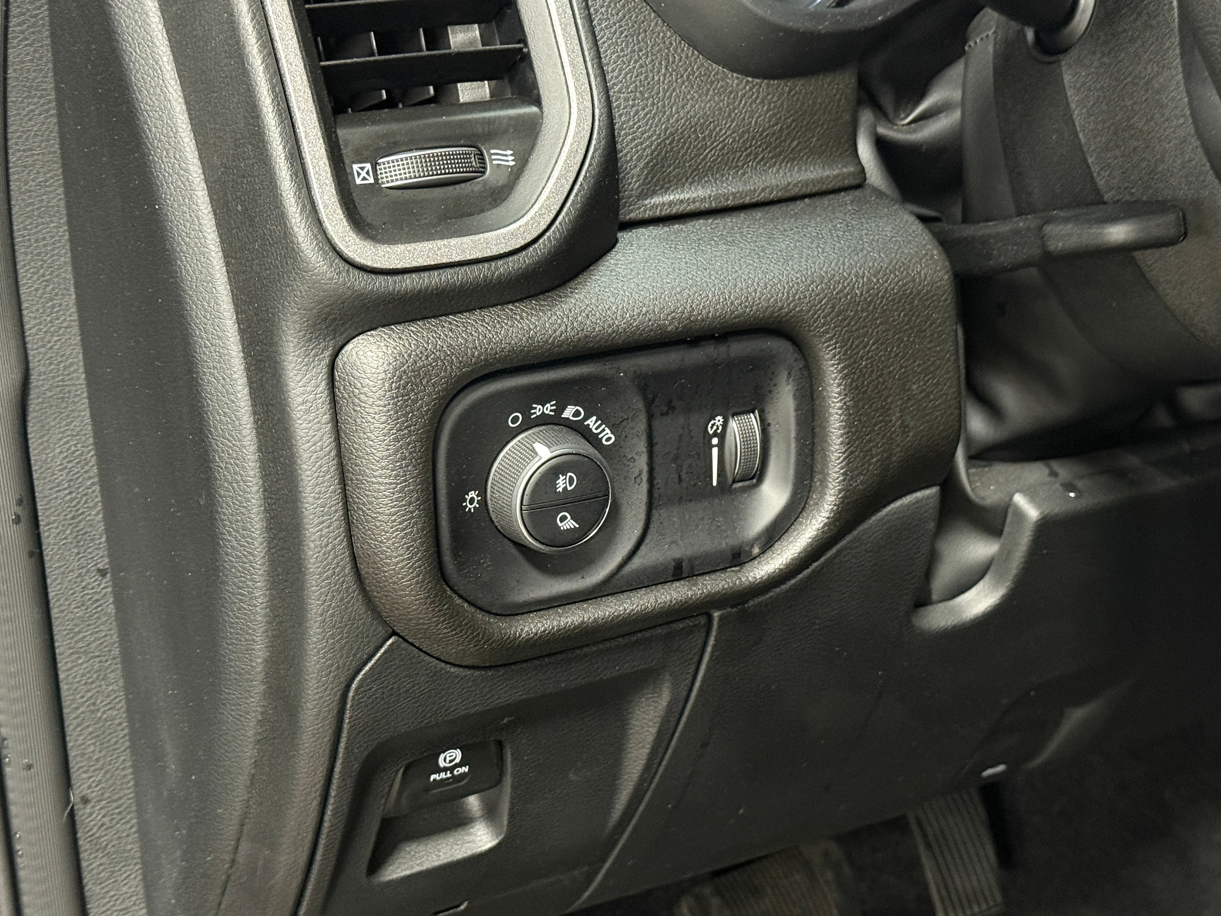 2025 RAM Ram 1500 Pickup Tradesman - Photo 5